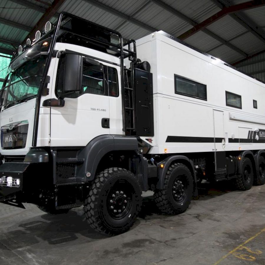 SLRV Commander 8×8 Expedition